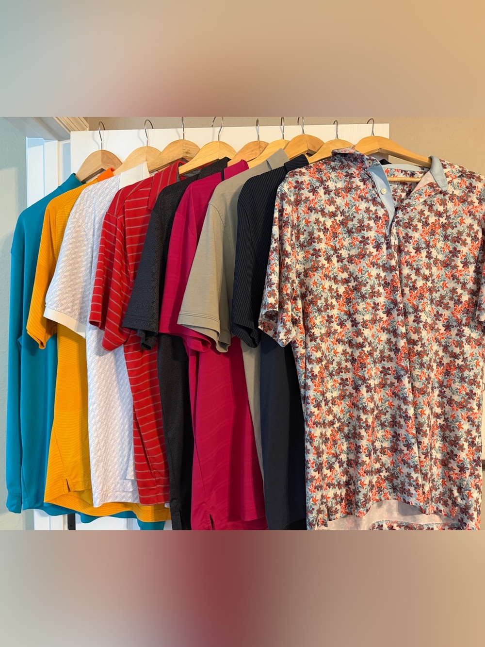 Men’s polo shirt bundle of 9 (large-XL)